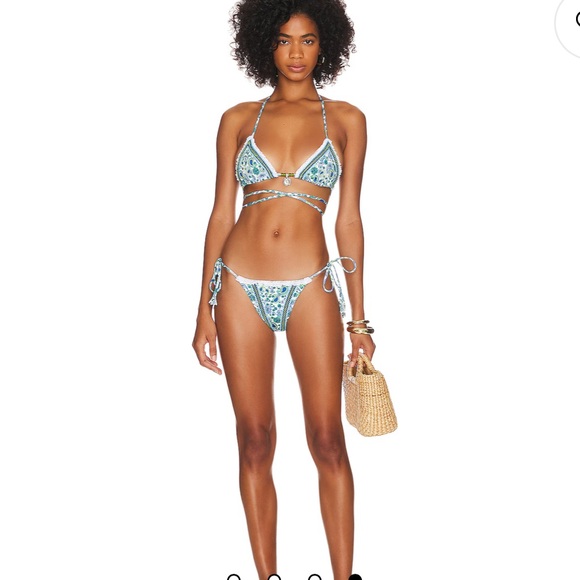 Luna Bananhot Bikini Set Size Small, like new - Picture 3 of 12